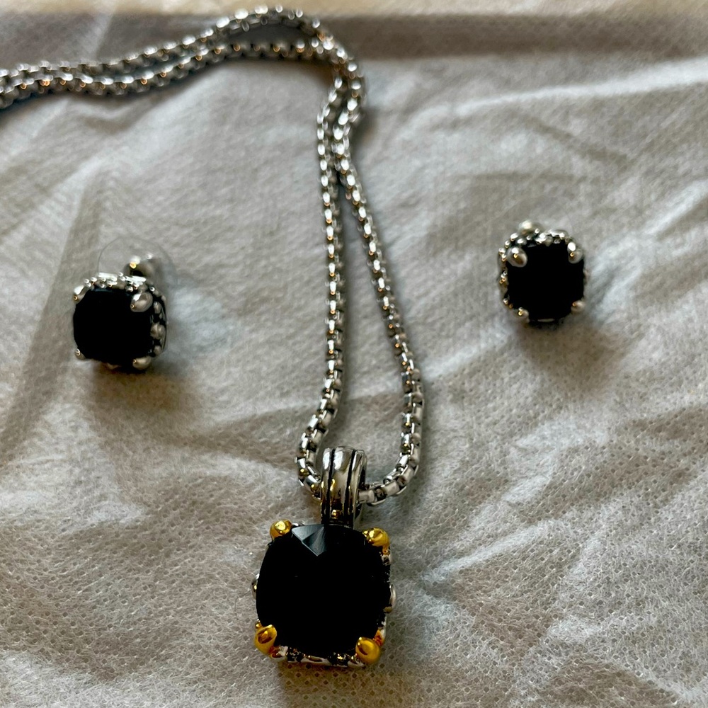 Black Australian Crystal High-End Designer Look Necklace Set